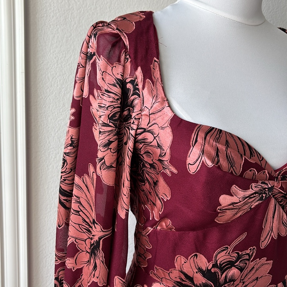 Theia Red Long Sleeve Gown with Sweetheart Neckline - Picture 8 of 11